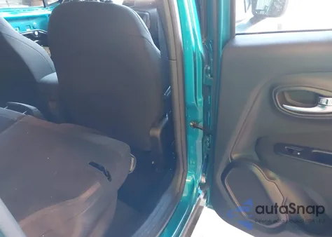 2021 Jeep Renegade Upland 4X4 из США, поврежденный, VIN ZACNJDAB1MPM22141